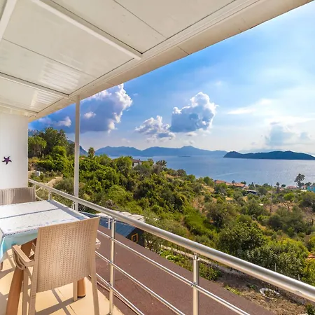 Veranda Saranda House * مرمريس