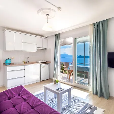 Veranda Saranda House * مرمريس